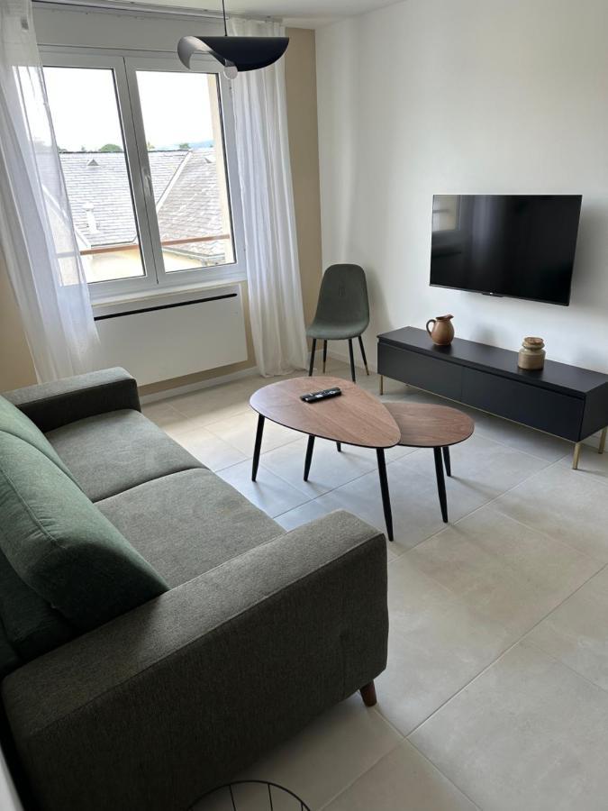 Neuf Contemporain Apartment Lourdes